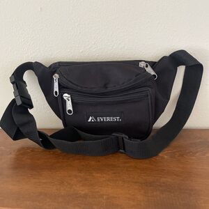 Everest Fanny Waist Pack Black 3 Zip Pockets Adjustable Strap Polyester Nylon